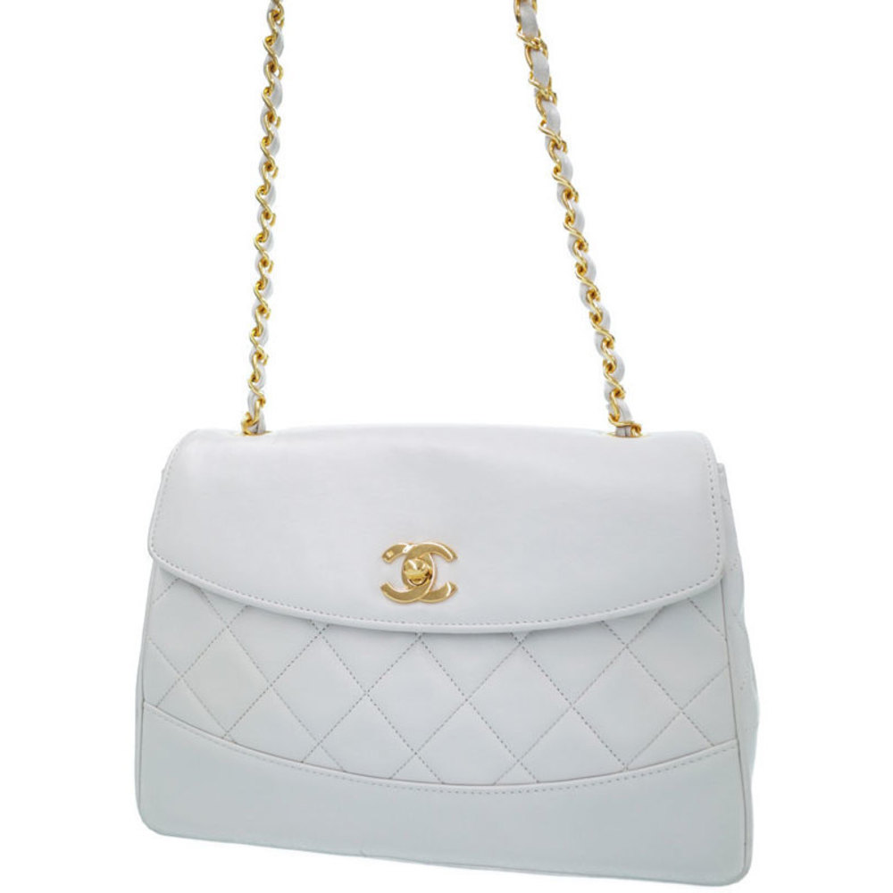 Chanel Matelasse Chain Shoulder Bag White